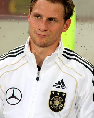 Benedikt HOEWEDES