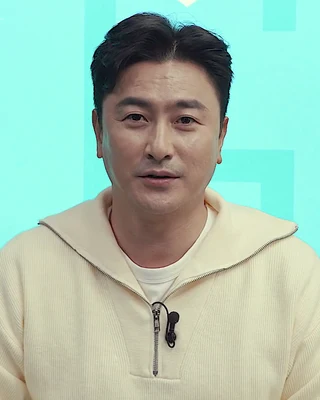 AHN Jung Hwan