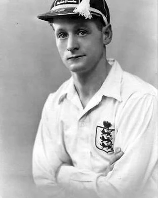 Tom FINNEY