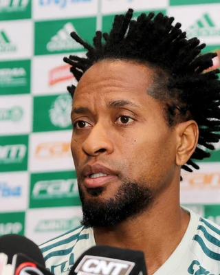 ZE ROBERTO