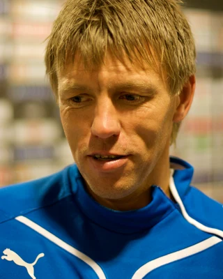 Gunnar HALLE