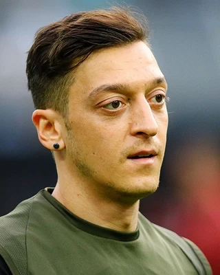 Mesut OEZIL